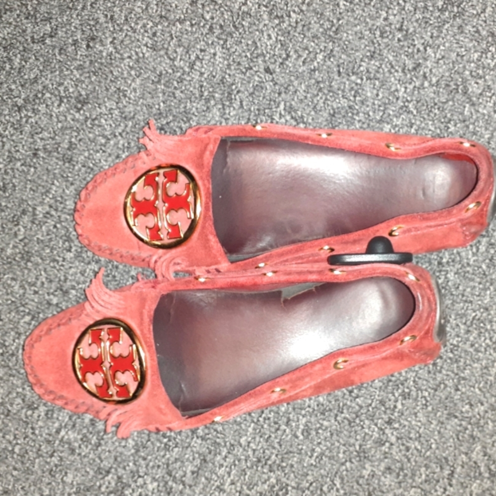 Tory Burch burgundy shoes! Size 8.
